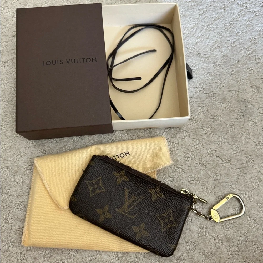 Louis Vuitton Key/Coin Pouch - Picture 1 of 5
